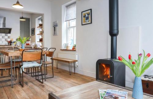 Beaumaris House | Gwalia Stores