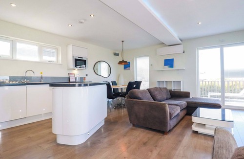 Portreath Cottage | GWEL AN MOR, family friendly, country holiday cottage in Portreath