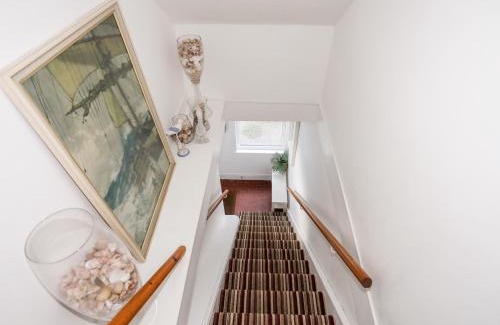 Borth-y-Gest House | Gweldon Topsail