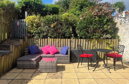 Burry Port Cottage | Gwenynen Fel Cottage