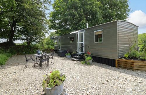 Llanwrda House | Gwybedog