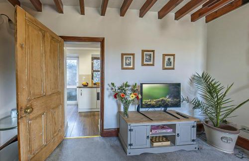 Cwmtirmynach House | Gwynfryn