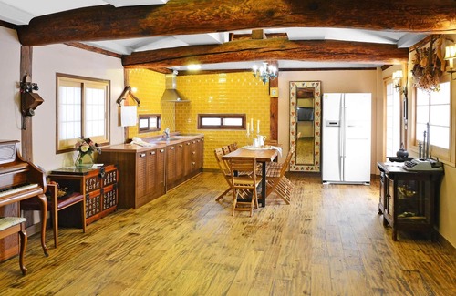 Gyeongju House | Gyeongju Hanokstay Hangbokhanzip