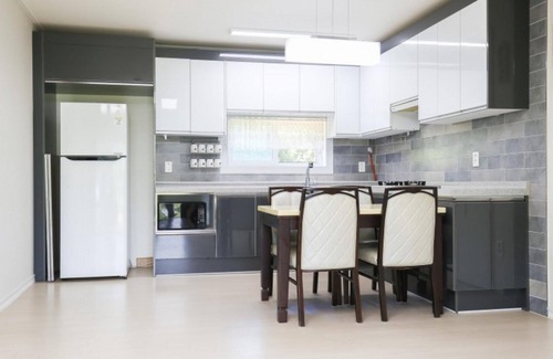 Gyeongju House | Gyeongju Sannae High1 Pension