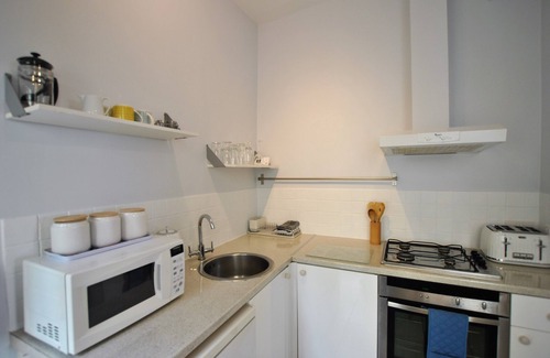 Pittenweem Apartment | Gyles Apartment - harbourfront studio, Pittenweem