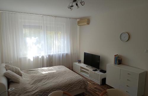 Szeged Apartment | Hídfő apartman