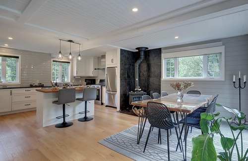 Potton Ski Chalet | Hôtel à la maison - La Maison Rouge
