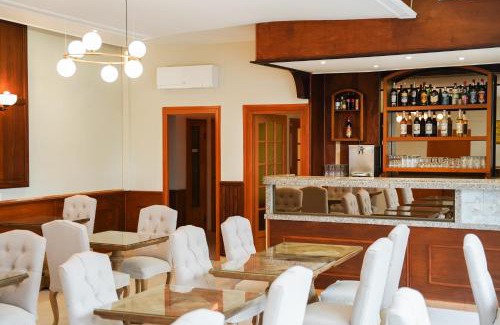 Lucciana Hotel | Hôtel "Castellu"