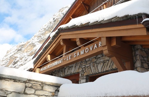 Val-d'Isere Ski Chalet | Hôtel & Chalets Le Samovar