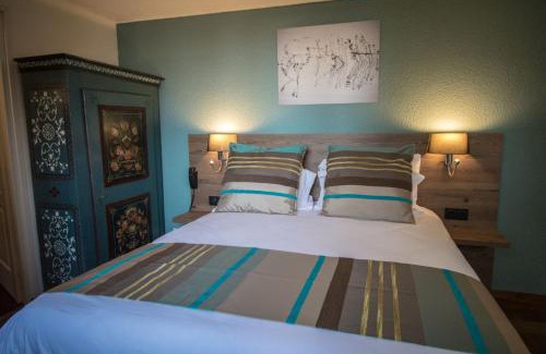 Riquewihr Hotel | Hôtel De La Couronne