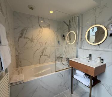 Jossigny Hotel | Hôtel du Cheval Blanc - Paris Marne La Vallée