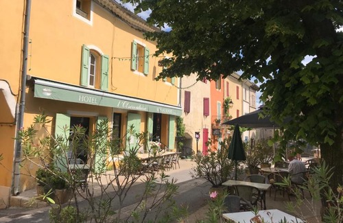 Saint-Michel-l'Observatoire Hotel | Hôtel Restaurant L’Observatoire