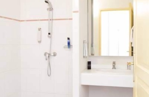 Marennes Hotel | Hôtel ibis Styles Marennes Oleron
