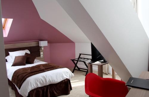 Poissy Hotel | Hôtel L'Esturgeon