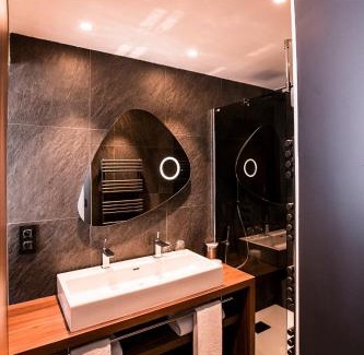 La Grande-Motte Hotel | Hôtel La Plage 5 étoiles La Grande Motte