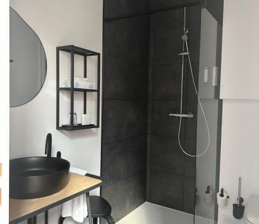 Charleville-Mezieres Hotel | Hôtel Le Dormeur du Val