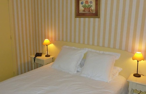 Cosne-Cours-sur-Loire Hotel | Hôtel les Forges