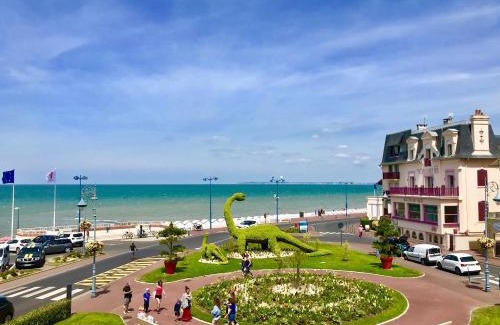 Villers-sur-Mer Hotel | Hôtel Outre-Mer - Villa Le Couchant