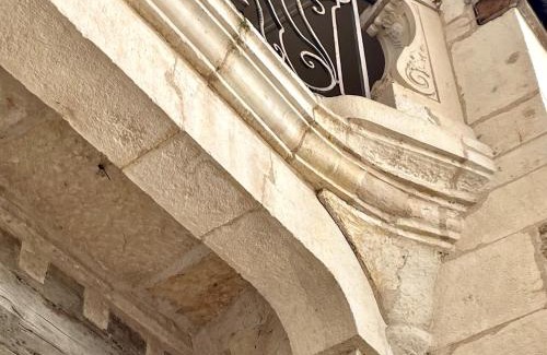 Semur-en-Auxois Apartment | Hôtel Particulier, Maison Jazey.