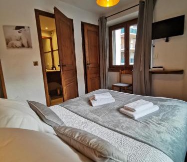 Bourg-Saint-Maurice Hotel | Hôtel Restaurant Angival - Chambres et Appartement
