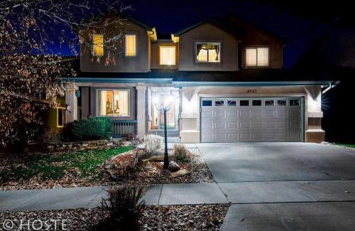Northeast Colorado Springs House | *H* 5BR Home Getaway w/HOT TUB *
