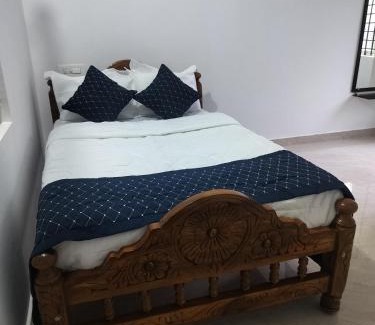 Sringeri Apartment | H M G service apartment