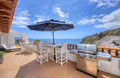 Avalon House | H1784 - Hamilton Cove Villa 17-84