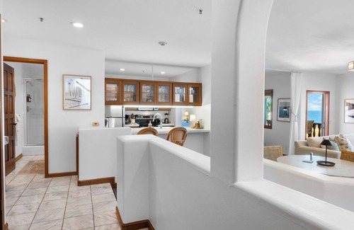 Avalon Condo | H228: Contemporary 1Bd, 2bath Villa + Golf Cart+ Spectacular Views
