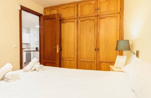La Trinidad Apartment | H2M Feijoo close to city center in a quiet area