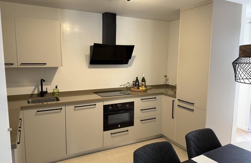 La Goleta Apartment | H2M Postigo Duplex terrace 2 baths , Smart TV,Oven