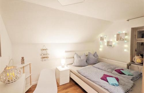 Sebnitz Apartment | H6 -Urlaubsmagie- Wohnung für 3 mit Pool & Terrasse