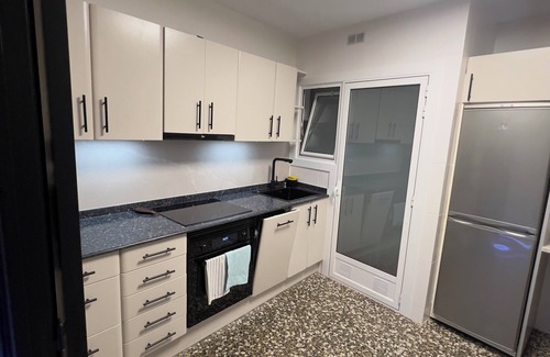 Collblanc y La Torrassa Apartment | Habitación compartida