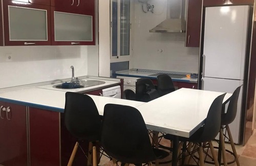Sevilla Este Apartment | Habitación acogedora en piso céntrico de Sevilla, a 10 min del centro histórico.
