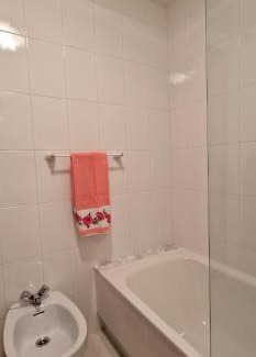 La Coruna House | Habitación con baño privado en Coruña ciudad