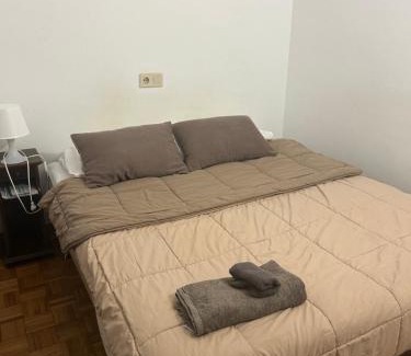 Figueres Apartment | Habitación doble privada en figueres