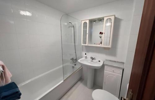 La Coruna House | Habitación en A Coruña con baño privado