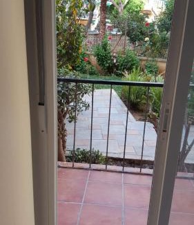 Fuengirola House | Habitación independiente con Baño