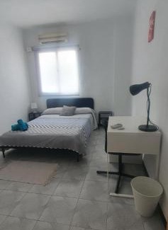 L'Olivereta House | Habitación Matrimonio Espaciosa en Vivienda Compartida