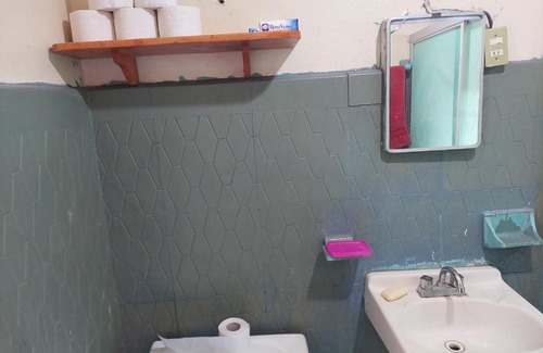Aguascalientes House | Habitación muy amplia céntrica cerca de avenidas principales