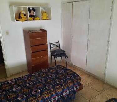 Mar del Plata House | Habitacion en casa de familia masculino 3 dias minimo
