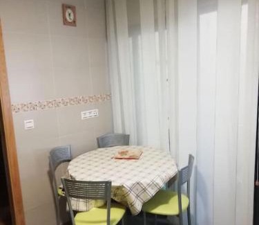 Vigo Apartment | Habitacion en piso compartido y wc compartido cerca de Playa de Samil