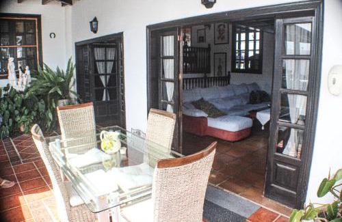Los Mojones House | Habitaciones Doña Cris