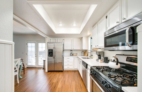 North End House | #Habituehomes - Elm Grove Elegance
