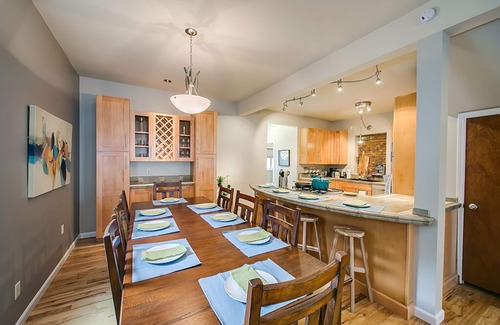 North End House | #HabitueHomes - Hyde Park Home - Eat! Bike! Hike!