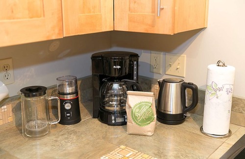 North End House | #HabitueHomes - Hyde Park Home - Eat! Bike! Hike!