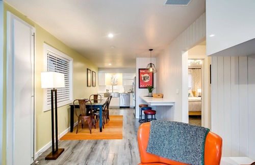 North End Apartment | #Habituehomes - Ninth Street Retreat - King Bed!