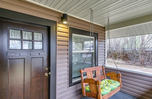 Veterans Park House | #HabitueHomes - The Nicholas Nook :)
