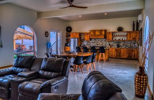 Las Conchas House | Hacienda Playa with Private Pool at Las Conchas