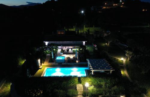 Serres Villa | Hacienda Verde