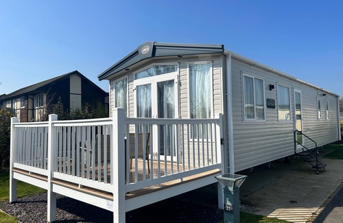 Rhyd-y-clafdy Ski Chalet | Hafan y Mor Park 3-Bed Caravan, Sleeps 8, Pets Ok